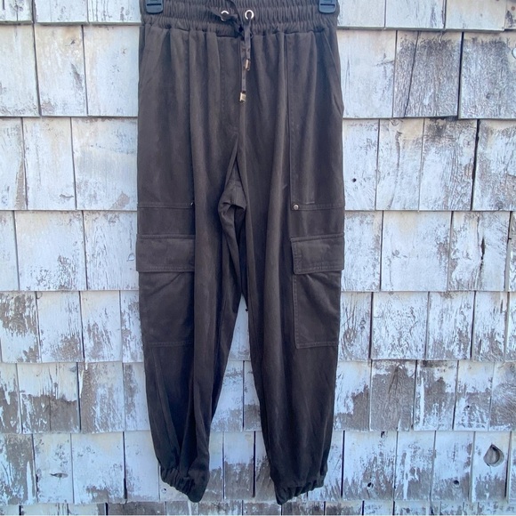 Zara Velvet Cargo Winter Green/Olive Joggers - Picture 2 of 7